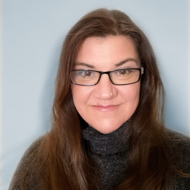 Shelle Pourmanafzadehardabili headshot